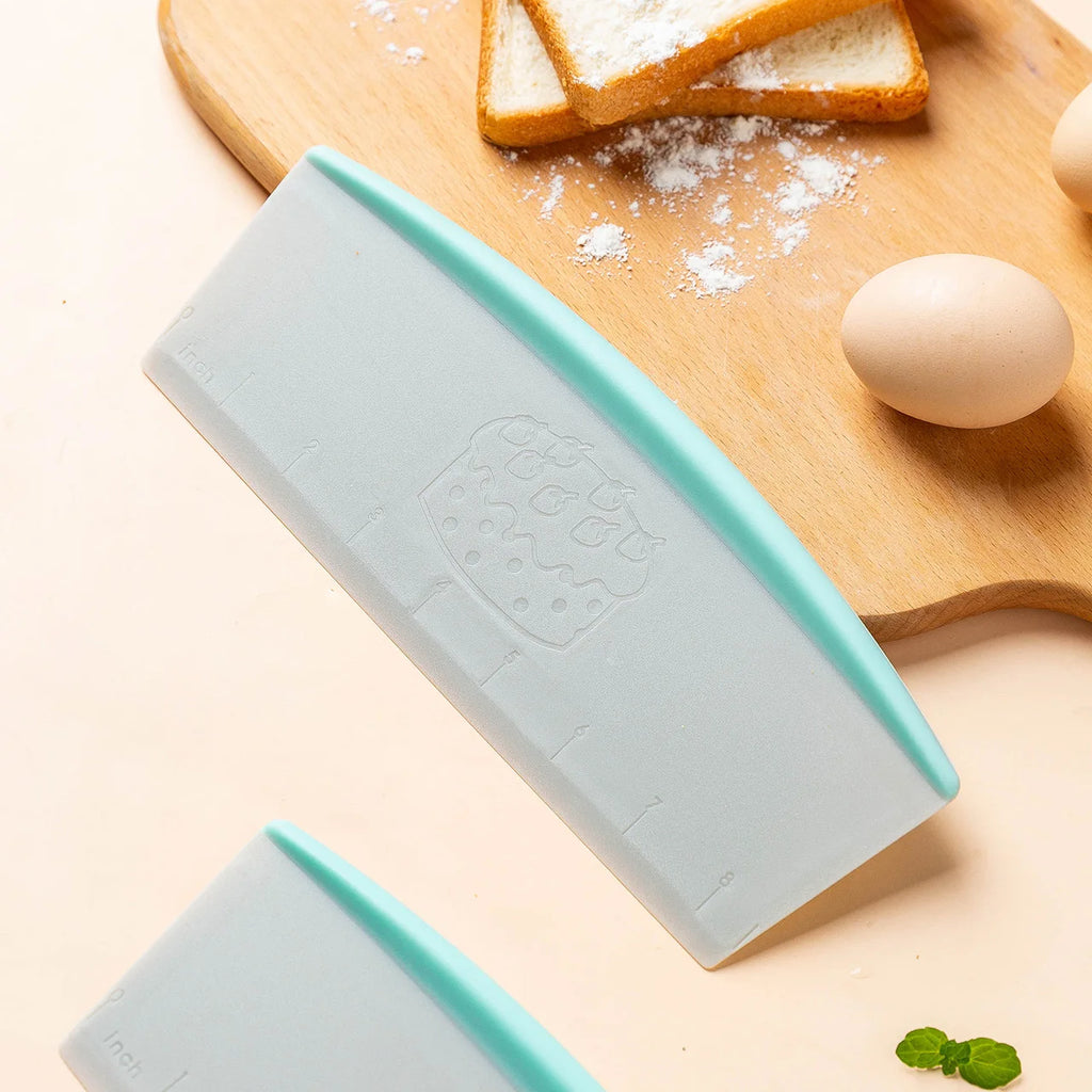 9 Inch Pastry Cutter Plastic Cake Spatulas Dough Scraper With Measuring Scale Butter Knife Bread Pizza Fondant DIY Baking Tools