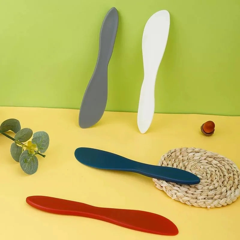 Kitchen Plastic Butter Cutter Cheese Jam Spreaders Wipe Cream Cutter Utensil Multifunction Butter BreadKnife Kitchen Gadget