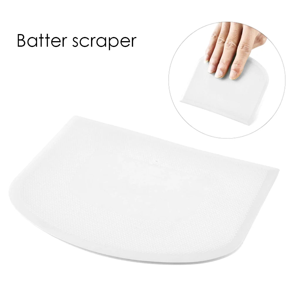 1Pc Plastic Dough Scraper Smooth Cake Spatula Cream Pizza Cutter Kitchen Baking Tool Dough Scraper Cutter