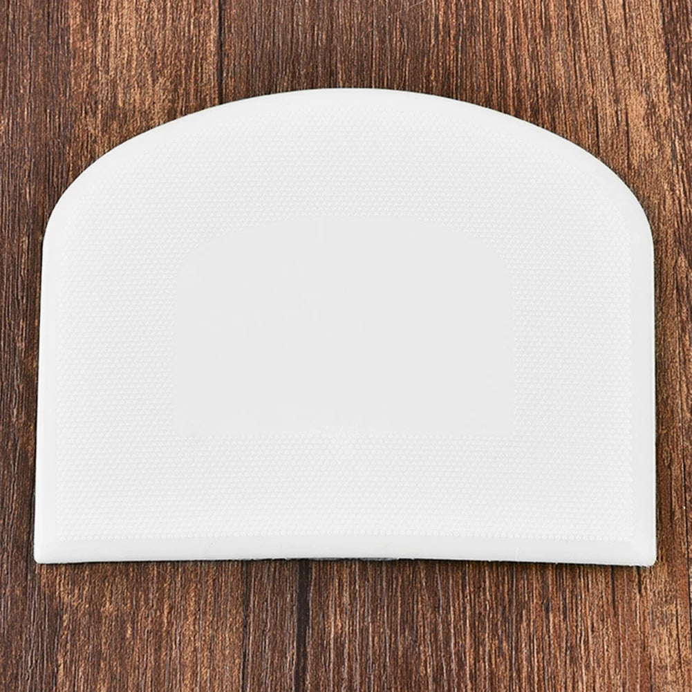 1Pc Plastic Dough Scraper Smooth Cake Spatula Cream Pizza Cutter Kitchen Baking Tool Dough Scraper Cutter