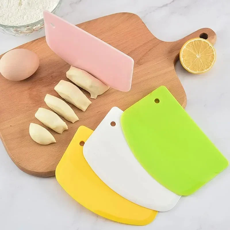 Plastic Dough Weight Cutter Cookie Fondant Bread Pizza Tools Spatula for Cake Butter Scraper Pastry and Bakery Kitchen Utensils