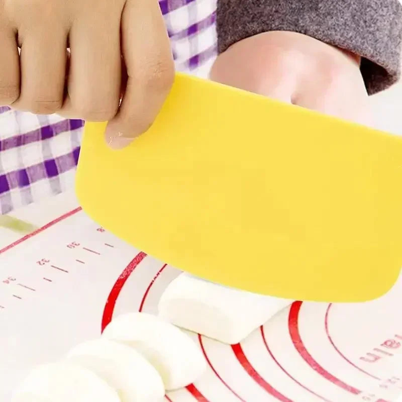 Plastic Dough Weight Cutter Cookie Fondant Bread Pizza Tools Spatula for Cake Butter Scraper Pastry and Bakery Kitchen Utensils
