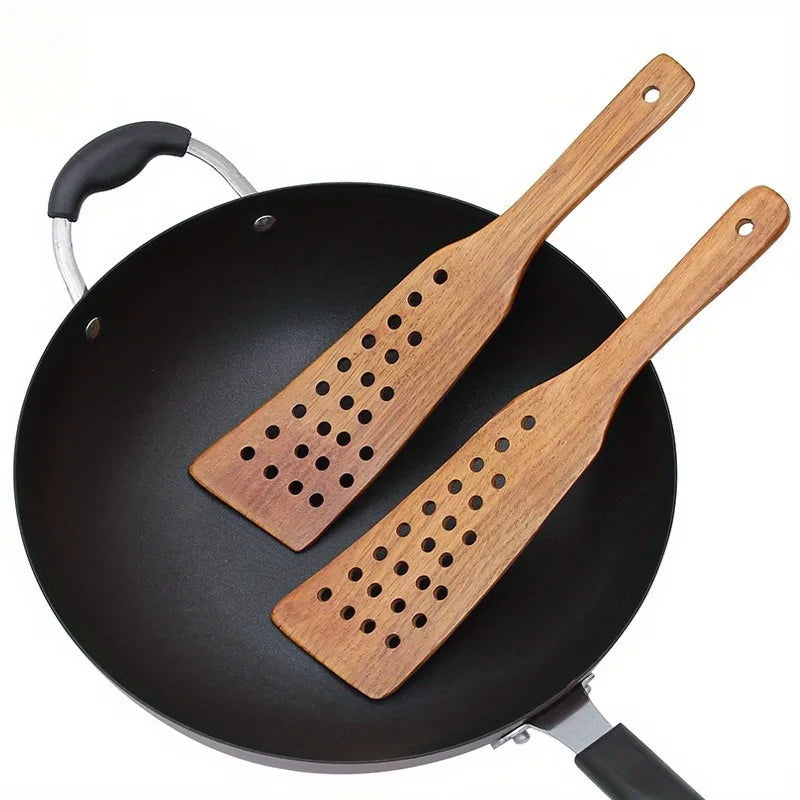 1pc 24-hole Filter Spatula for Stir-frying, Multifunctional Household Wooden Spatula, Pancake Cooking Shovel, Kitchen Gadgets