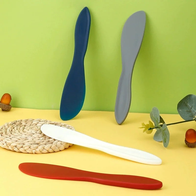 Kitchen Plastic Butter Cutter Cheese Jam Spreaders Wipe Cream Cutter Utensil Multifunction Butter BreadKnife Kitchen Gadget