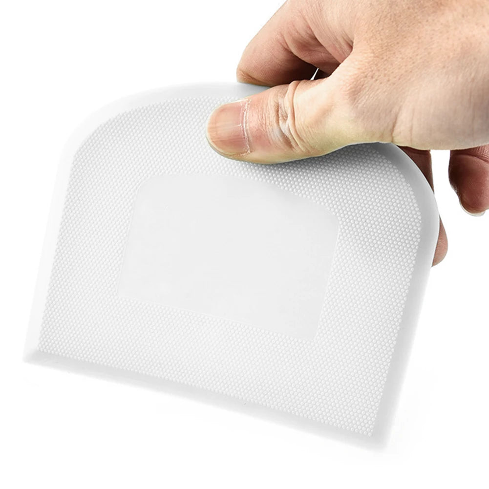 1Pc Plastic Dough Scraper Smooth Cake Spatula Cream Pizza Cutter Kitchen Baking Tool Dough Scraper Cutter