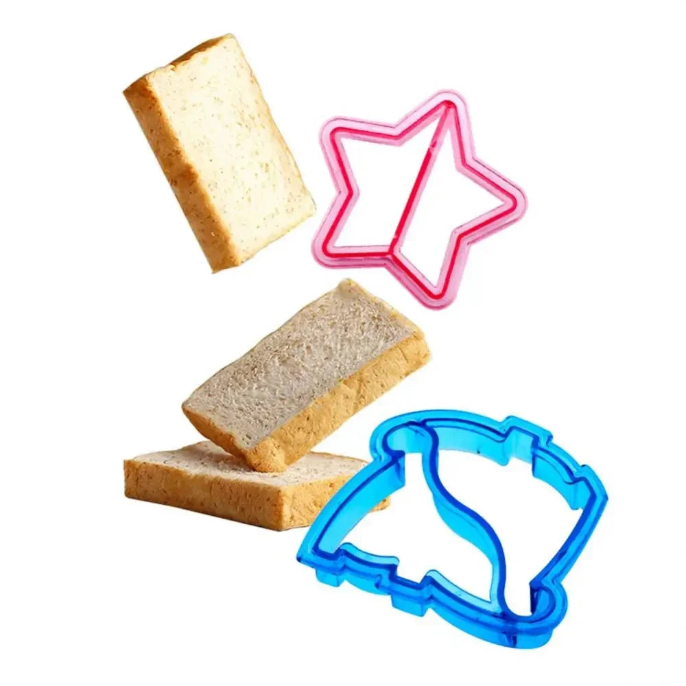 Kids Sandwich Cutter Bread Mold Cartoon Squirrel Sea Dog Bread Knife Sandwich Cutter Sealer for Bento Lunch Boxes Accessories