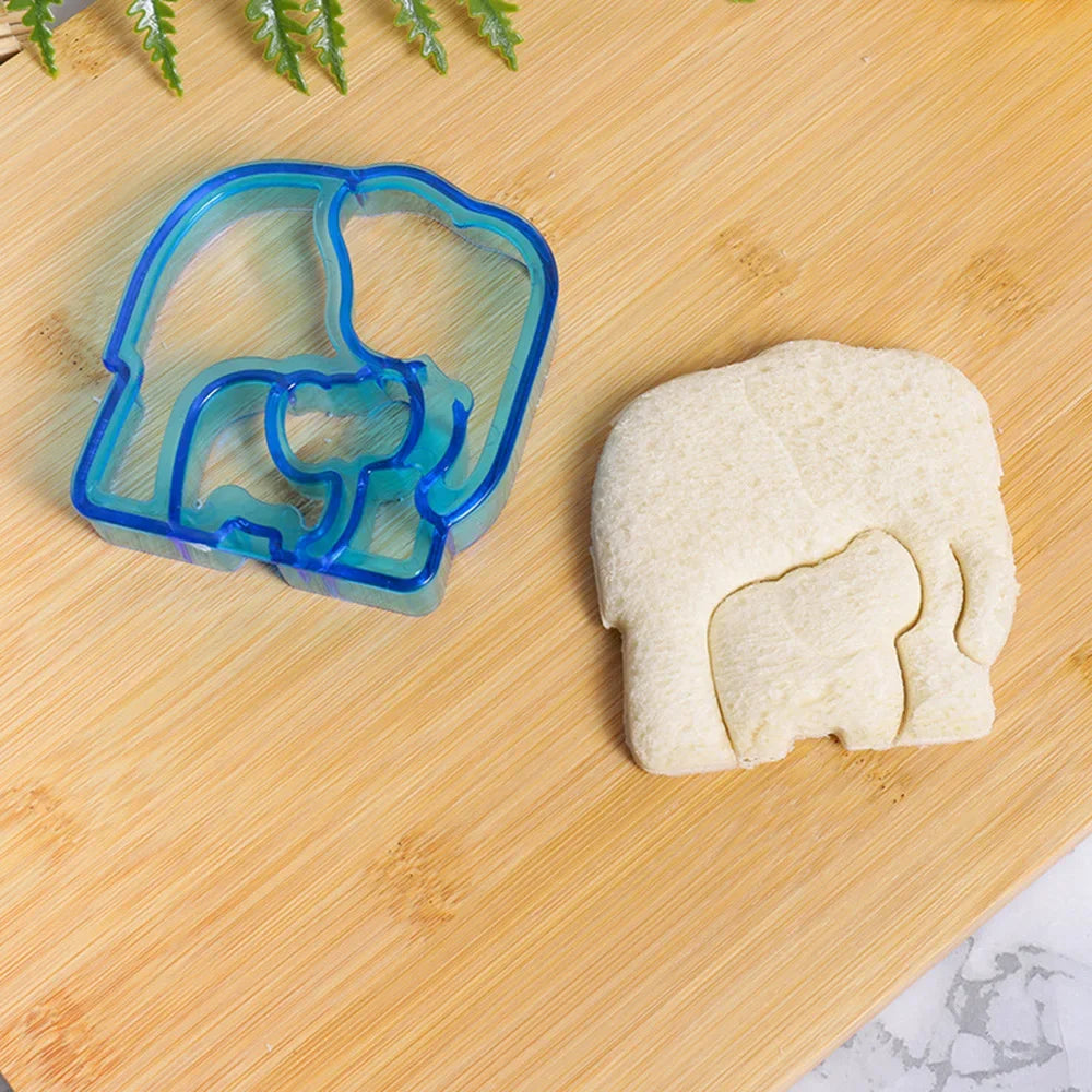 Kids Sandwich Cutter Bread Mold Cartoon Squirrel Sea Dog Bread Knife Sandwich Cutter Sealer for Bento Lunch Boxes Accessories