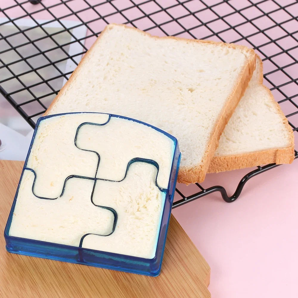 Kids Sandwich Cutter Bread Mold Cartoon Squirrel Sea Dog Bread Knife Sandwich Cutter Sealer for Bento Lunch Boxes Accessories